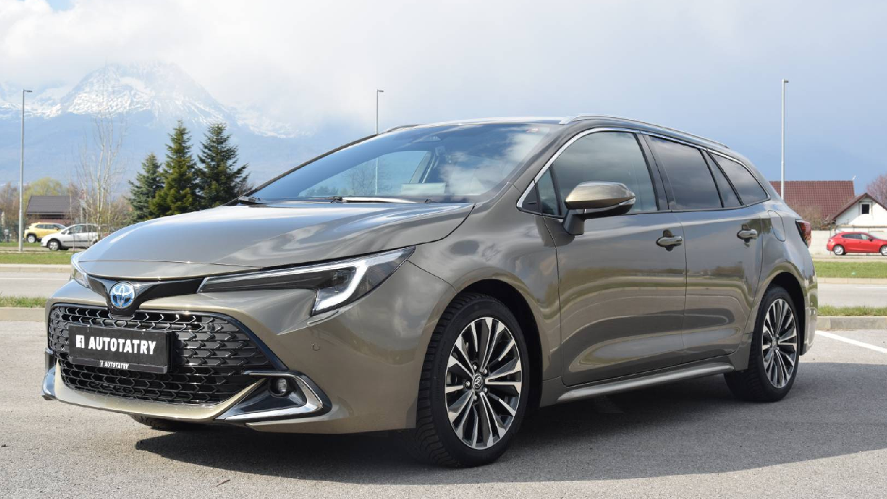 Toyota Corolla Combi 1.8 Hybrid