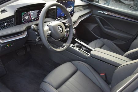 Škoda Superb Combi L&K 2.0 TDI 142 kw DSG 4x4