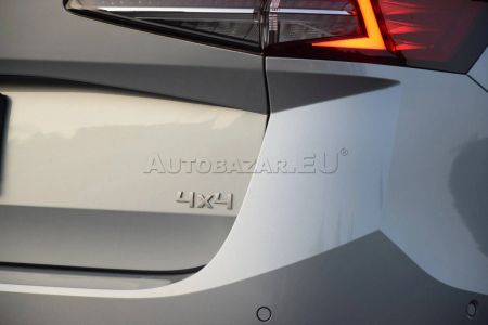 Škoda Superb Combi L&K 2.0 TDI 142 kw DSG 4x4