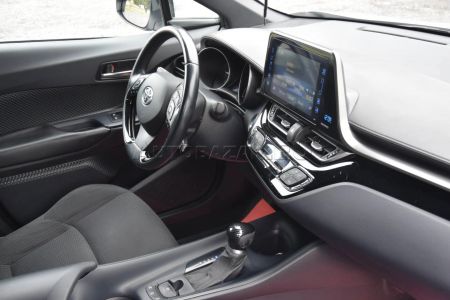 Toyota C-HR 1.8 Hybrid Selection E-CVT FWD